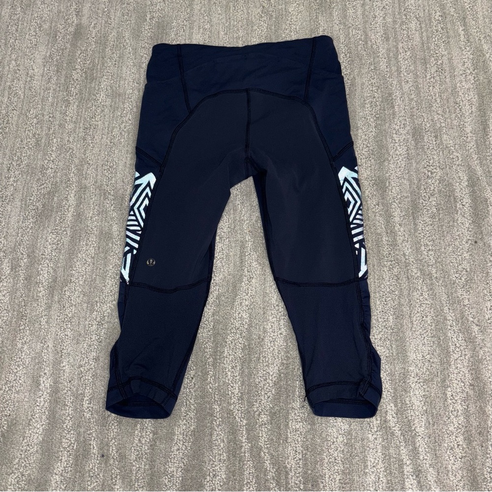 Lululemon Stash It Crop Leggings Navy Reflective Activewear Logo Women’s Sz 4